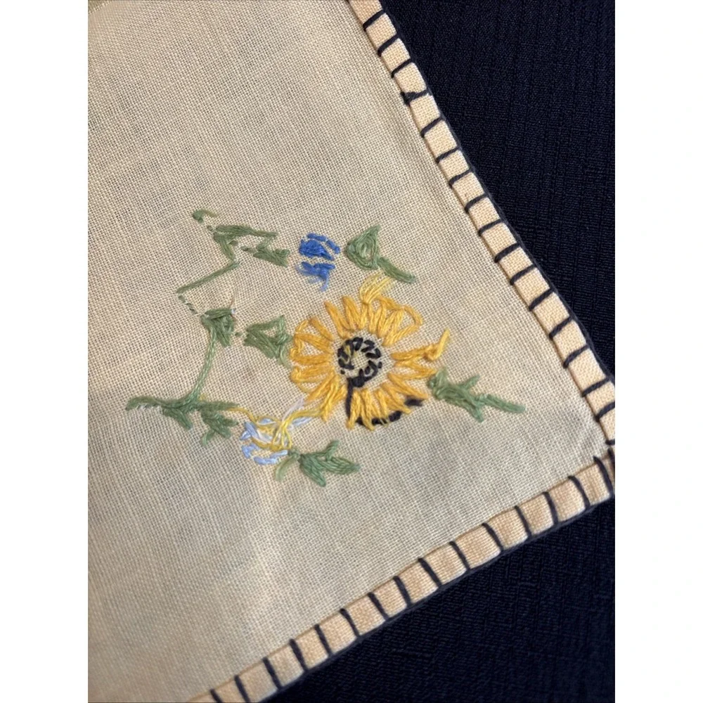 VTG Hand Embroidered Linen Napkins Set of 4 Yellow Floral 1950s Style Square